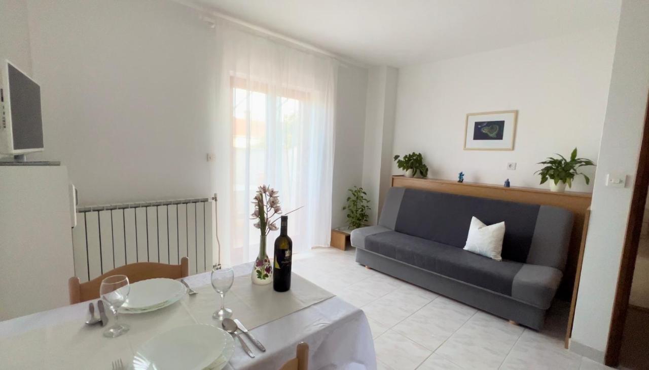 רוביני Martin Apartments מראה חיצוני תמונה