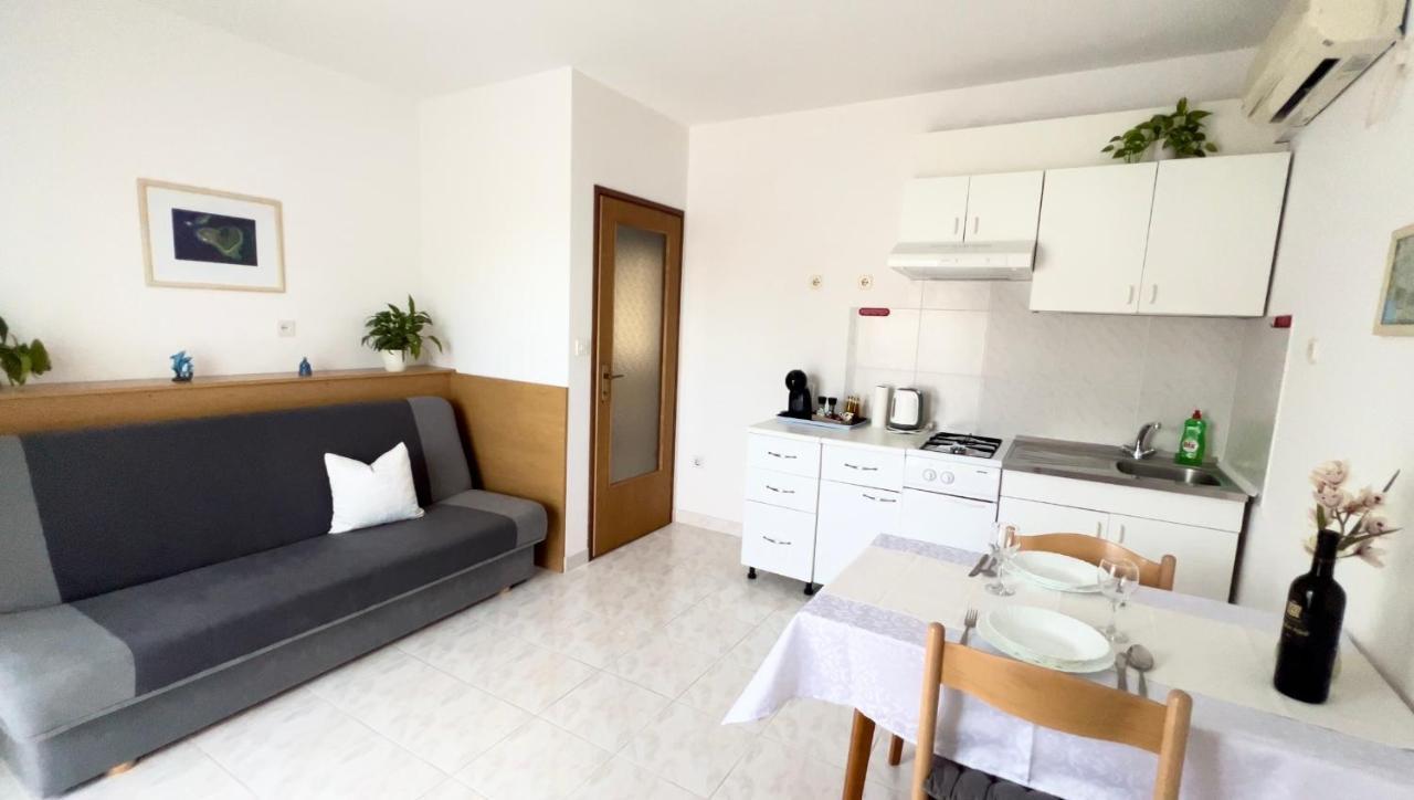 רוביני Martin Apartments מראה חיצוני תמונה