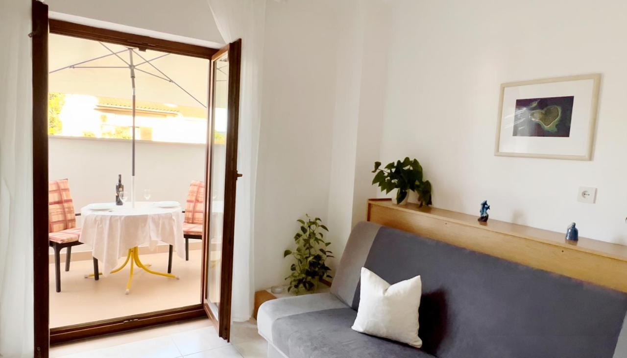 רוביני Martin Apartments מראה חיצוני תמונה